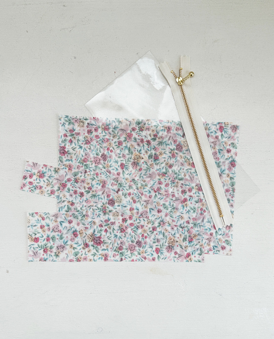 【材料キット】《クリア窓付きラミネートポーチ》_Baby＆Kids Handmadeオリジナル(レシピなし)（kit-0124)